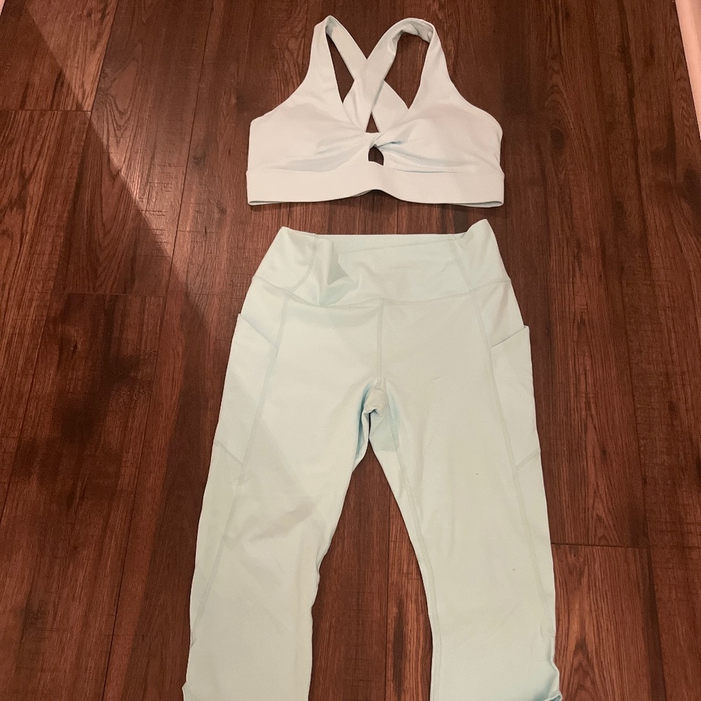 Fabletics twist leggings + bra